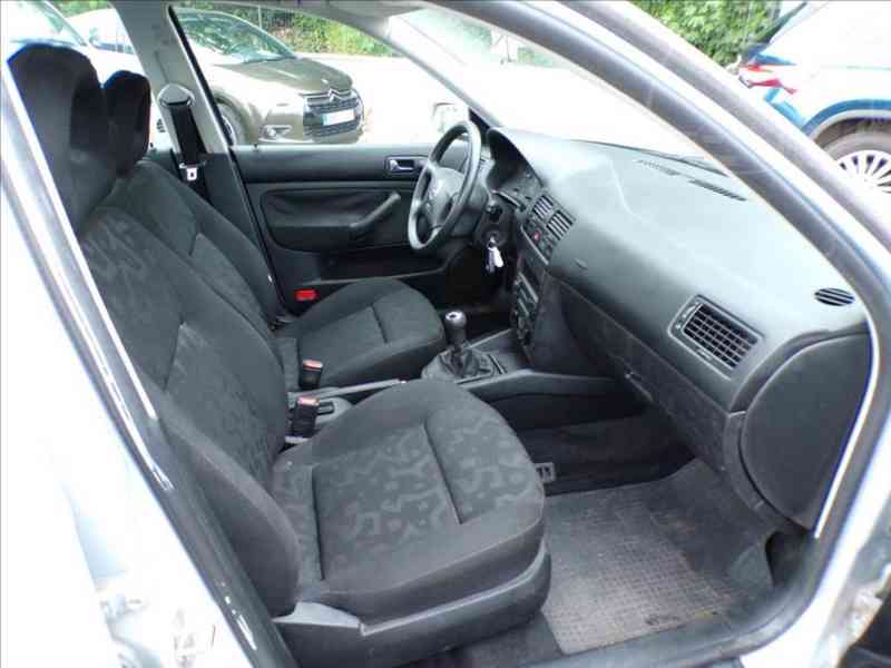 Volkswagen Bora 1,4 16V KLIMATIZACE - foto 11