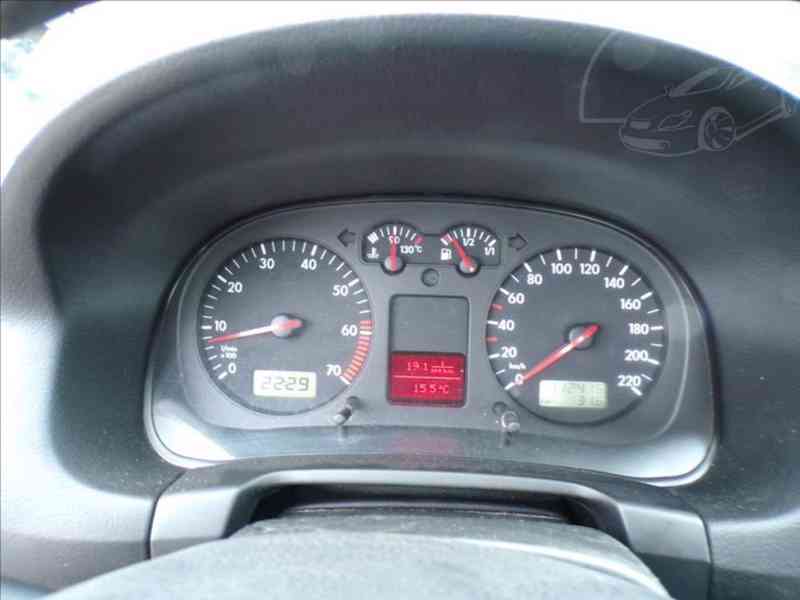Volkswagen Bora 1,4 16V KLIMATIZACE - foto 6