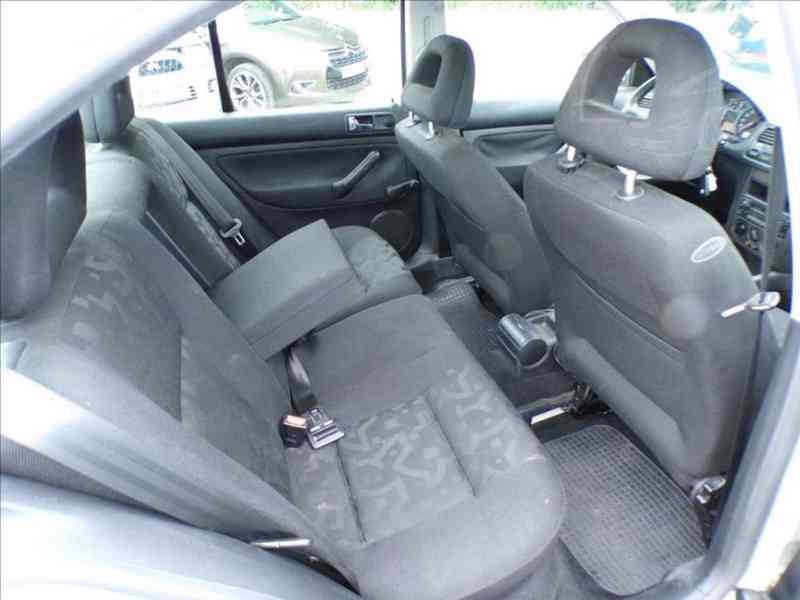Volkswagen Bora 1,4 16V KLIMATIZACE - foto 10