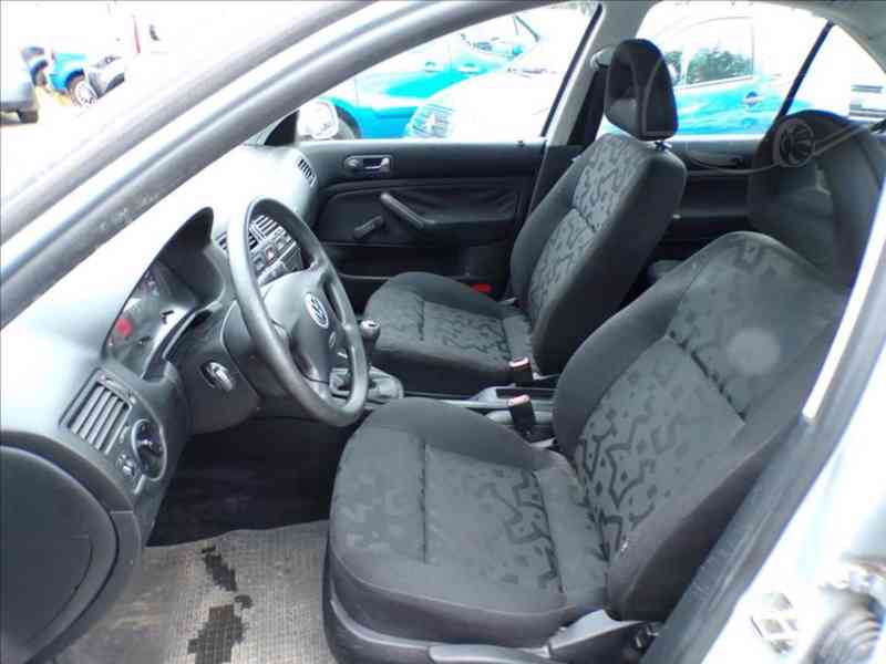 Volkswagen Bora 1,4 16V KLIMATIZACE - foto 7