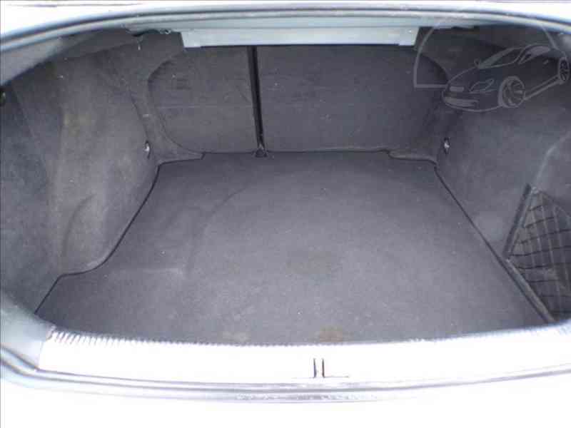 Volkswagen Bora 1,4 16V KLIMATIZACE - foto 9