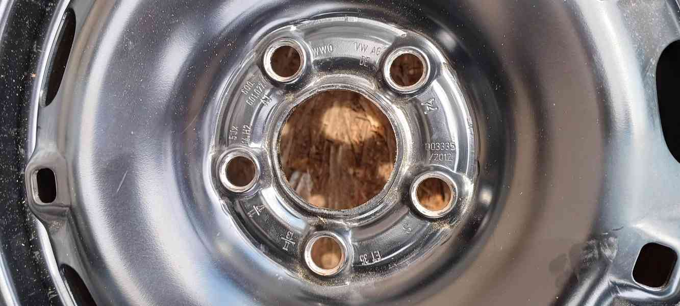 Zánovní letní komplet Bridgestone 175/70 R14 Fabia Rapid - foto 11