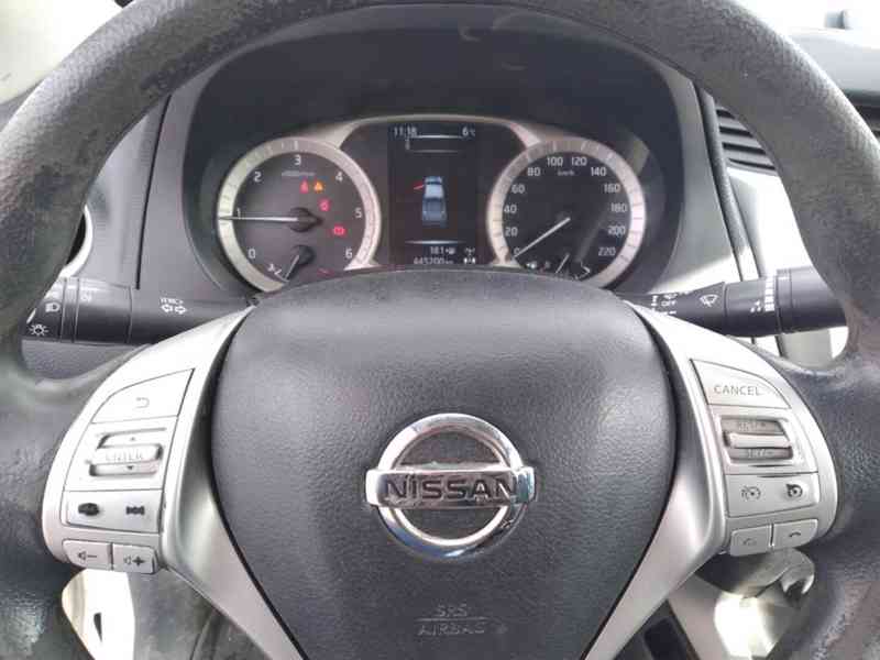 NISSAN NAVARA NP300 2.3 dCi MANUÁL 120kW - foto 19