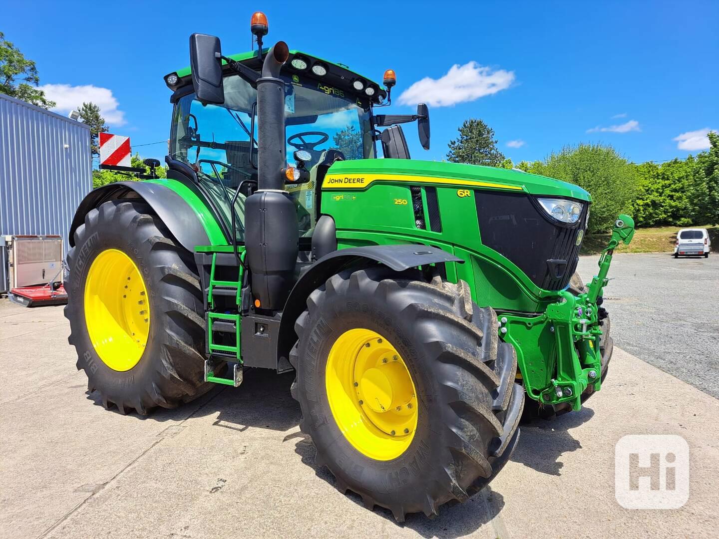 zemědělský traktor John Deere 6R 250 - foto 1
