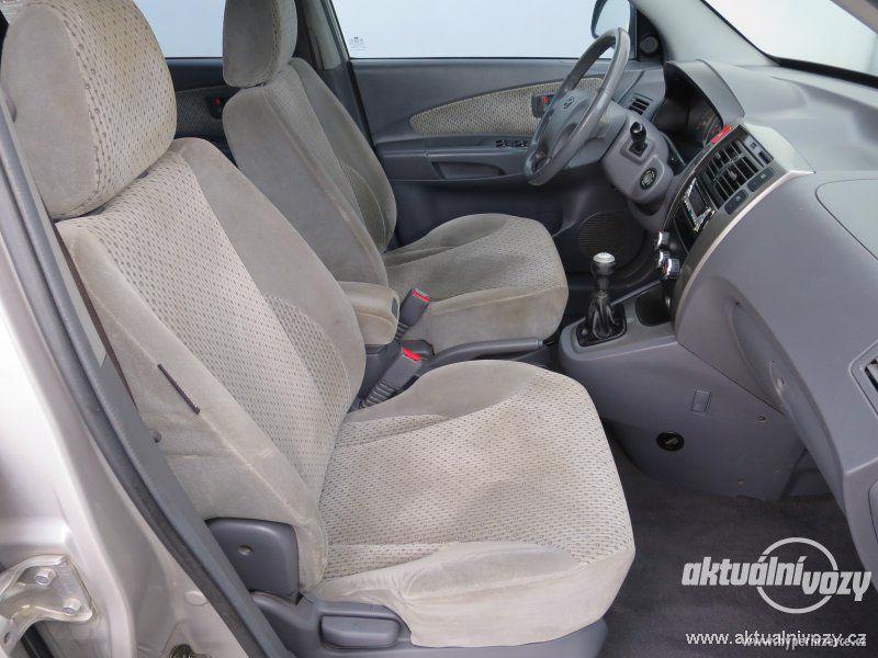 Hyundai Tucson 2.0, nafta, r.v. 2005 - foto 7