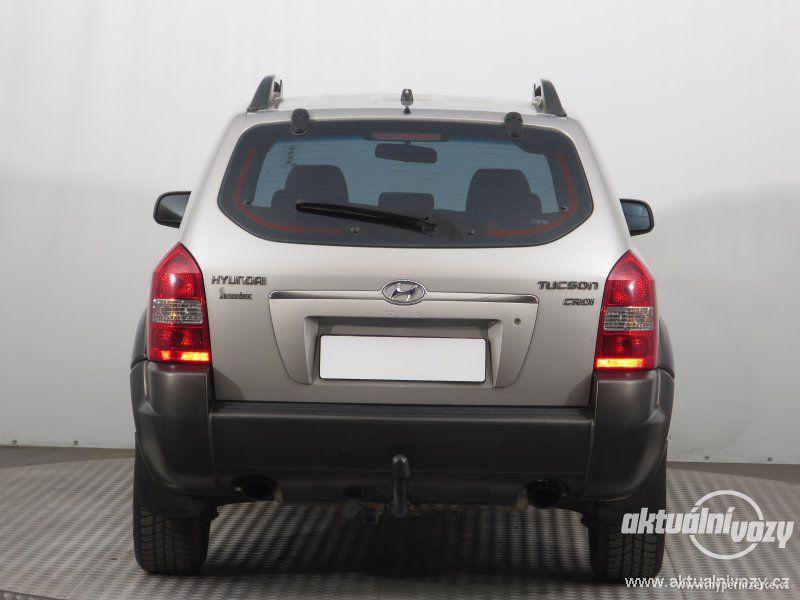Hyundai Tucson 2.0, nafta, r.v. 2005 - foto 11