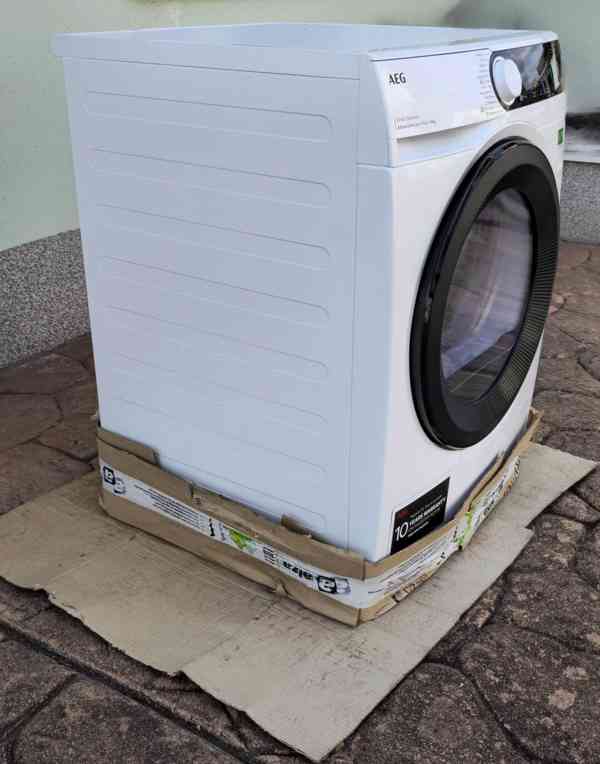 VYSTAVENÁ sušička AEG TR9394C 9000 AbsoluteCare® Plus 3DScan - foto 3