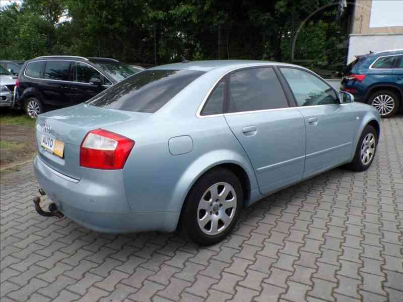 Audi A4 2,0 i AUTOMAT,TAŽNÉ ZAŘ. - foto 16