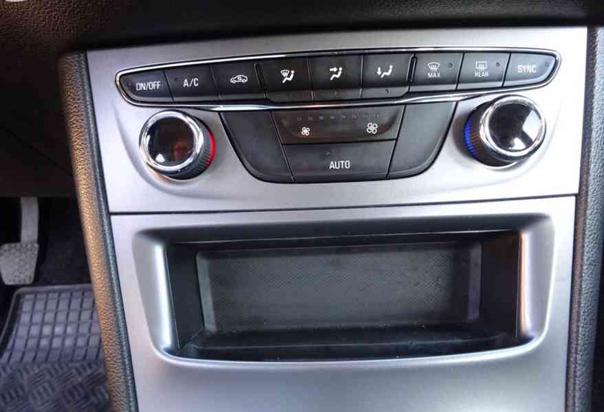 Opel Astra 1.6 CRDI r.v.2018 (81 kw) Koupeno v ČR - foto 10