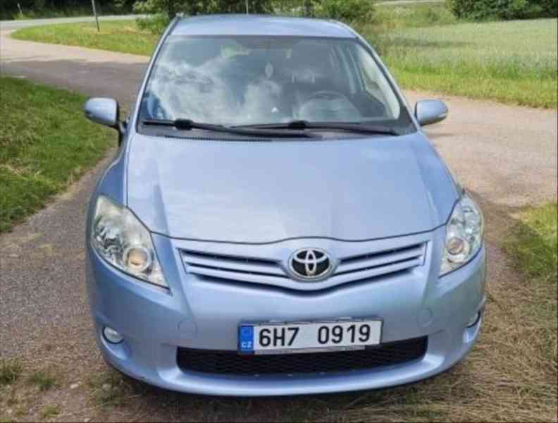 Toyota Auris 1,6   Valvematic 96KW - foto 1