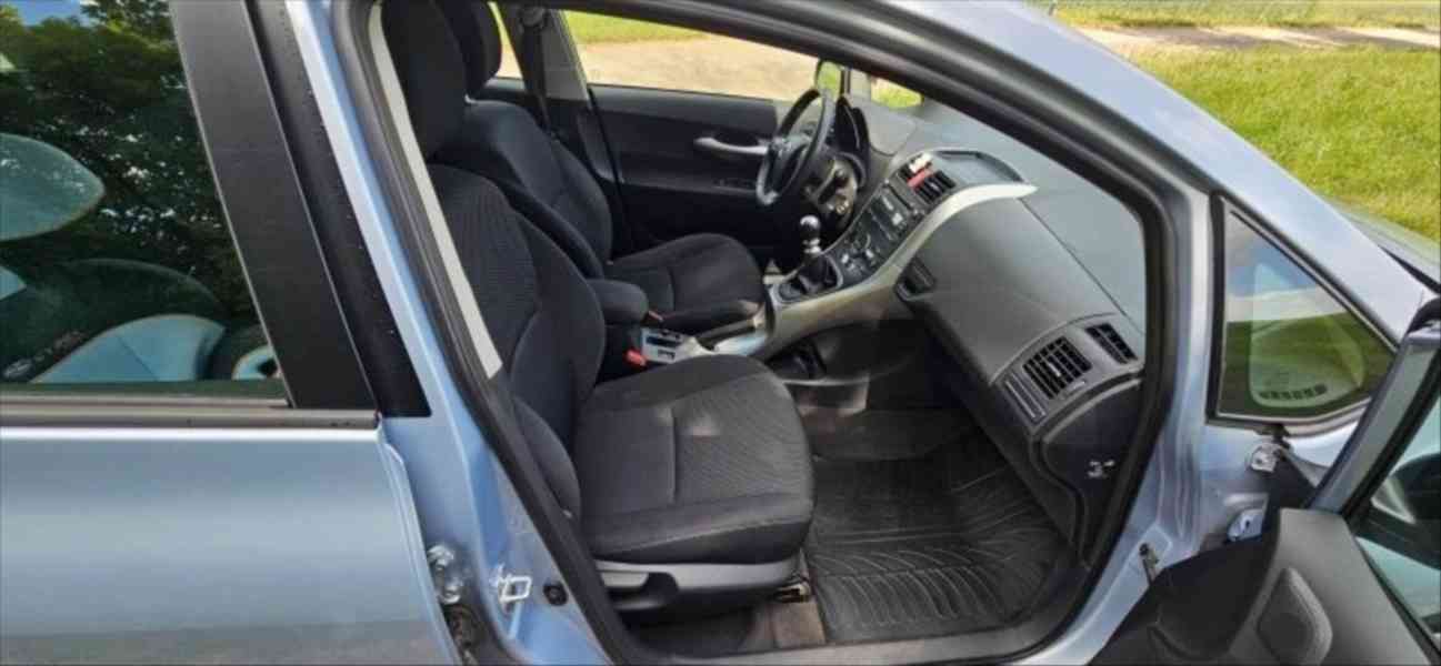 Toyota Auris 1,6   Valvematic 96KW - foto 5