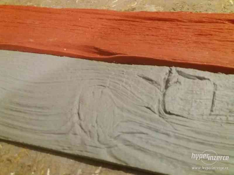 Polyuretanová raznice imitace dřeva - foto 2