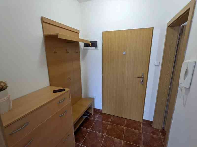 Pronájem bytu 2+kk 62 m² - foto 6