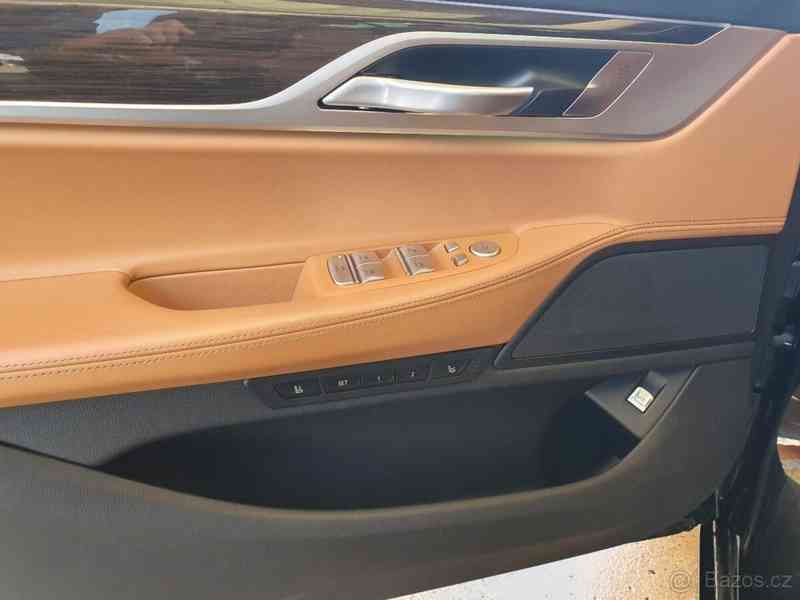BMW Řada 7 3,0   Facelift 340PS. Cena s DPH - foto 2