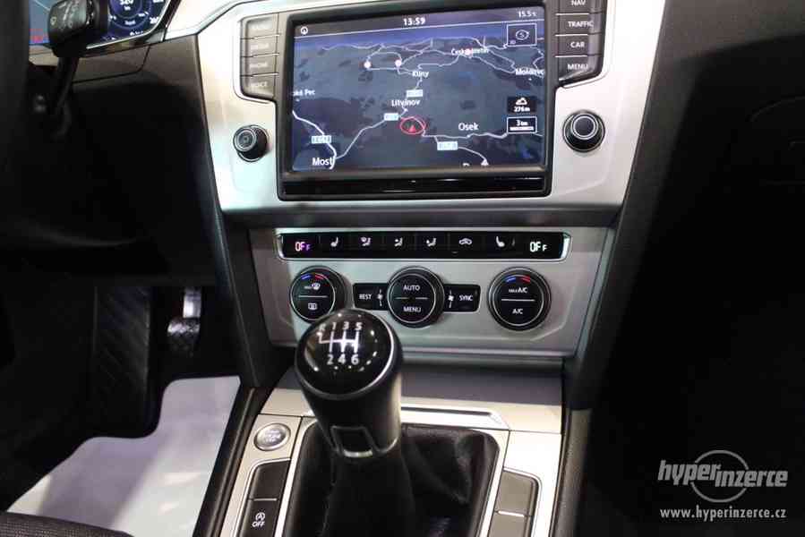 VW Passat B8 2.0 TDI DSG Info display-Panorama - foto 36