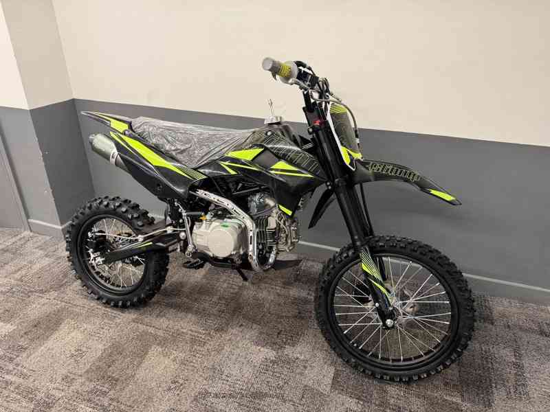 Brand New Stomp Z3 140 Manual Big Wheel Model Pit Bike Mx Bi - foto 3