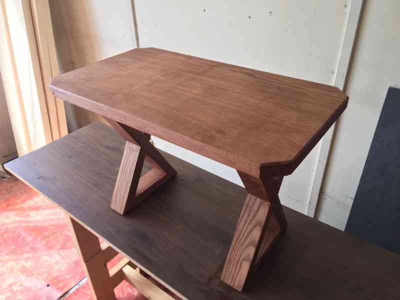 Konferenční stolek z masivu - foto 5