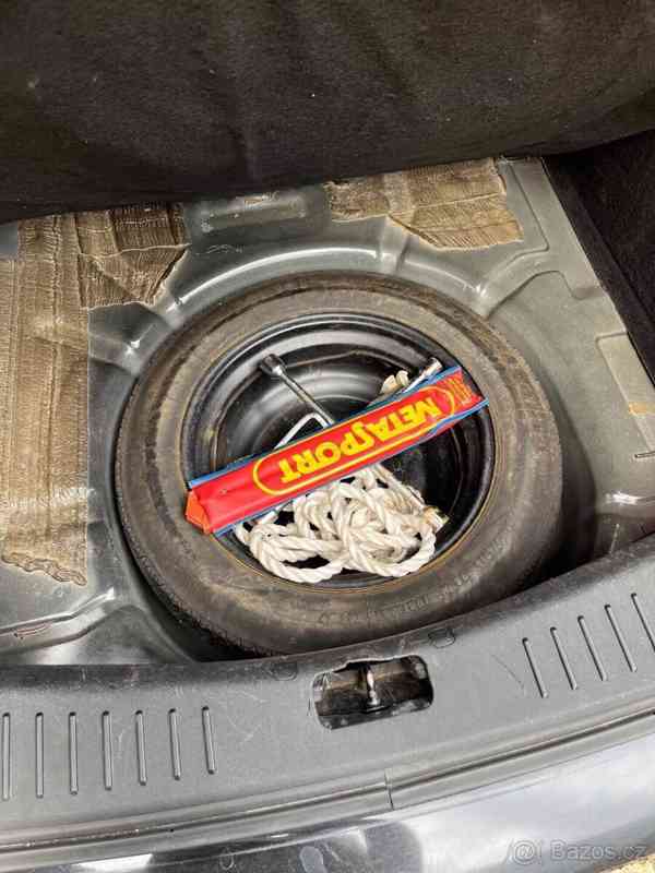Ford Focus 1,6 2008 - foto 20