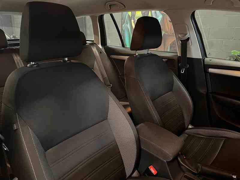 Škoda Octavia - foto 6
