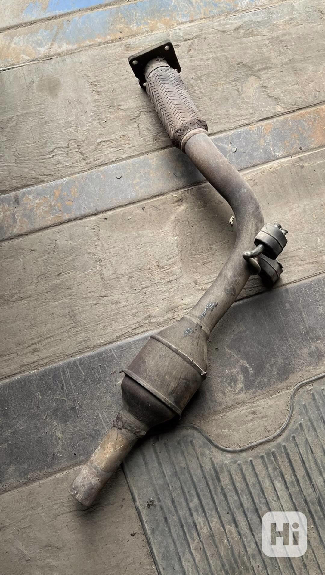 FELICIA 1.9D katalyzátor - 1.díl výfuku - foto 1