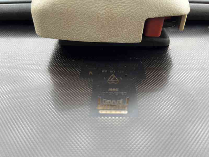 Výklopné střešní okno BRITAX - foto 6