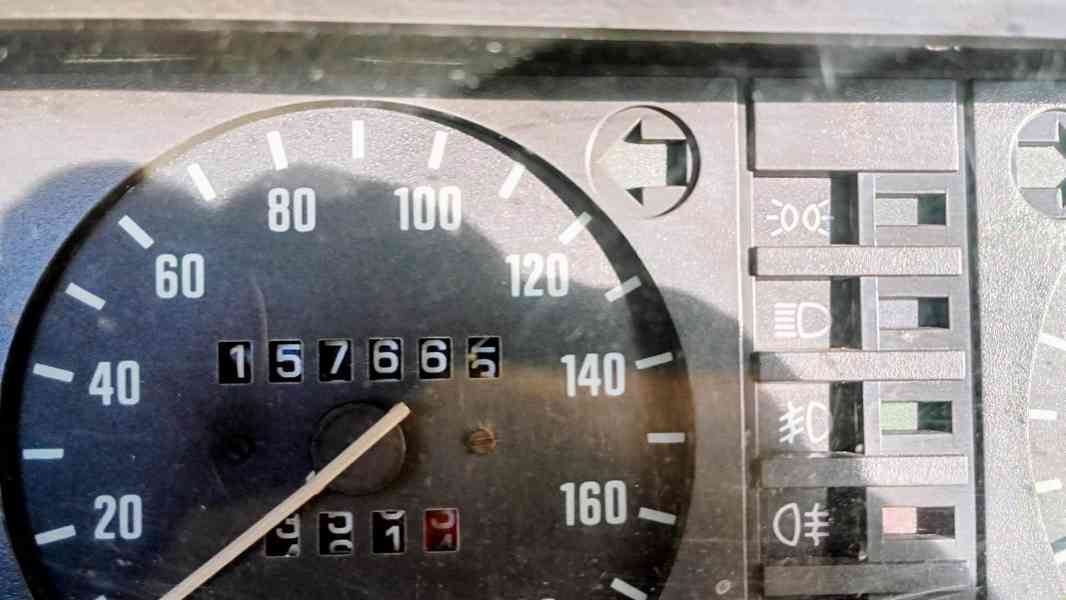 Prodám Škodu Favorit 136 LS 46 kW z roku 1990 - foto 5