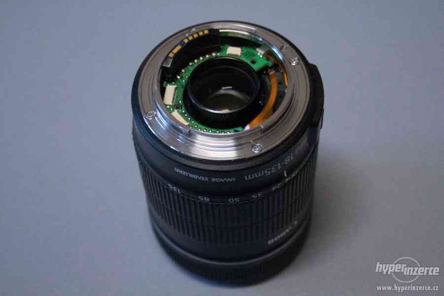 Objektiv Canon 18 - 135mm (EFS i EF) - foto 3