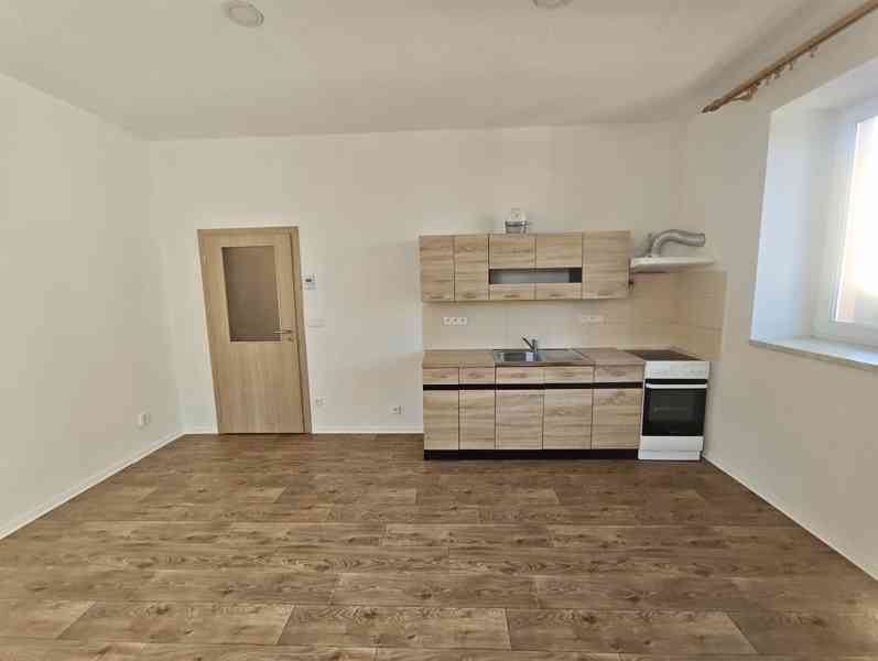 Pronájem, Byty 1+kk, 35 m² - Skuteč - foto 2