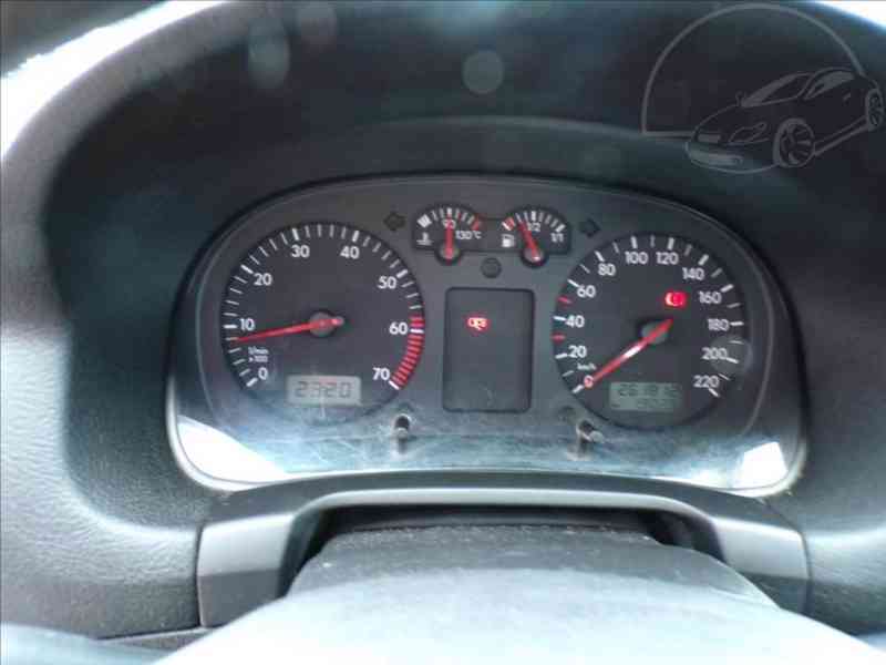 Volkswagen Golf 1,4 16V KLIMATIZACE - foto 6