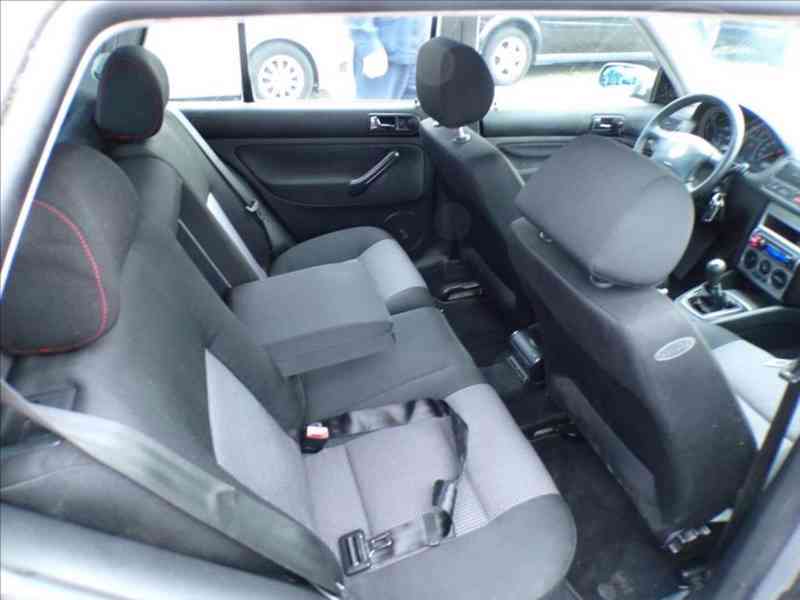Volkswagen Golf 1,4 16V KLIMATIZACE - foto 10