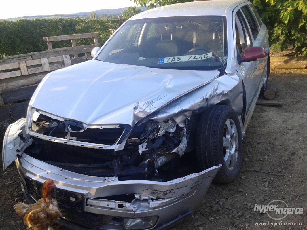 Prodám havarovanou  Škoda Octavia combi II. - foto 1