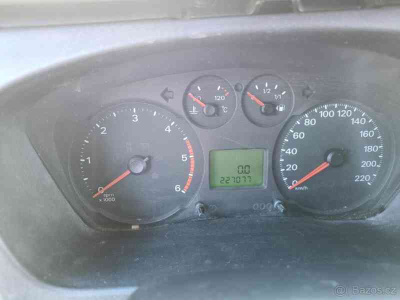 Ford Transit 2,2   350L - foto 18