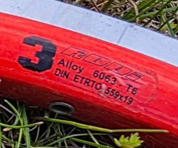 Duralové 26" ráfky VUELTA Airline, červená metalíza - foto 5