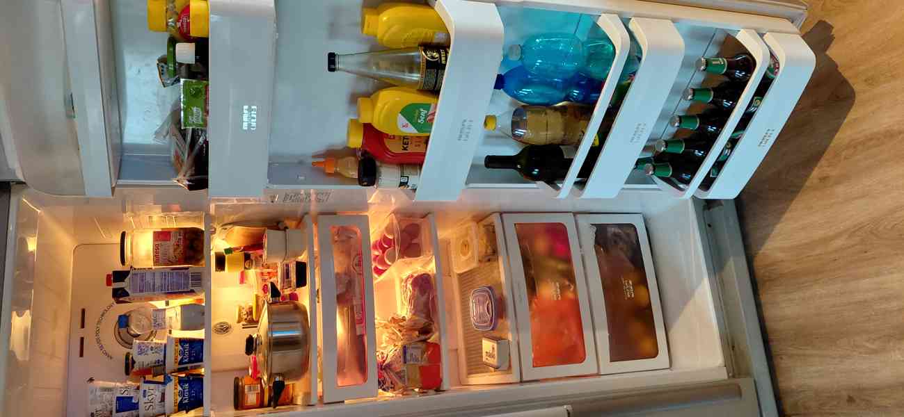 Americká lednice s mrazákem Daewoo. - foto 5