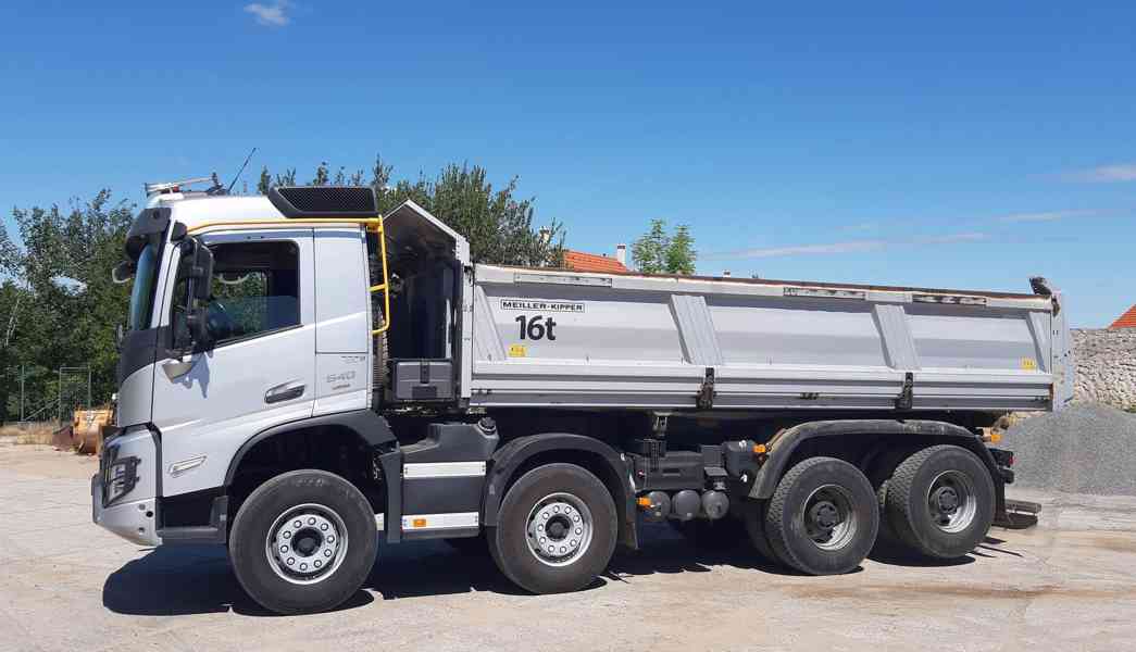 Sklápěč VOLVO FMX 540 8x4 BORDMATIC / TAŽNÉ / 4. ZVEDAČKA - foto 4