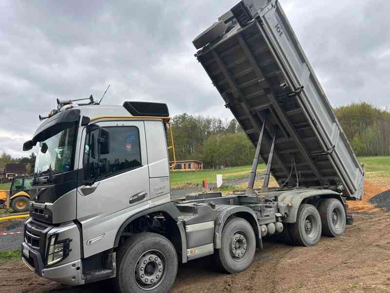 Sklápěč VOLVO FMX 540 8x4 BORDMATIC / TAŽNÉ / 4. ZVEDAČKA