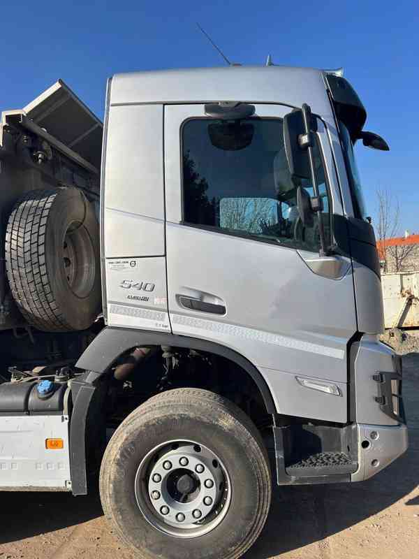 Sklápěč VOLVO FMX 540 8x4 BORDMATIC / TAŽNÉ / 4. ZVEDAČKA - foto 4