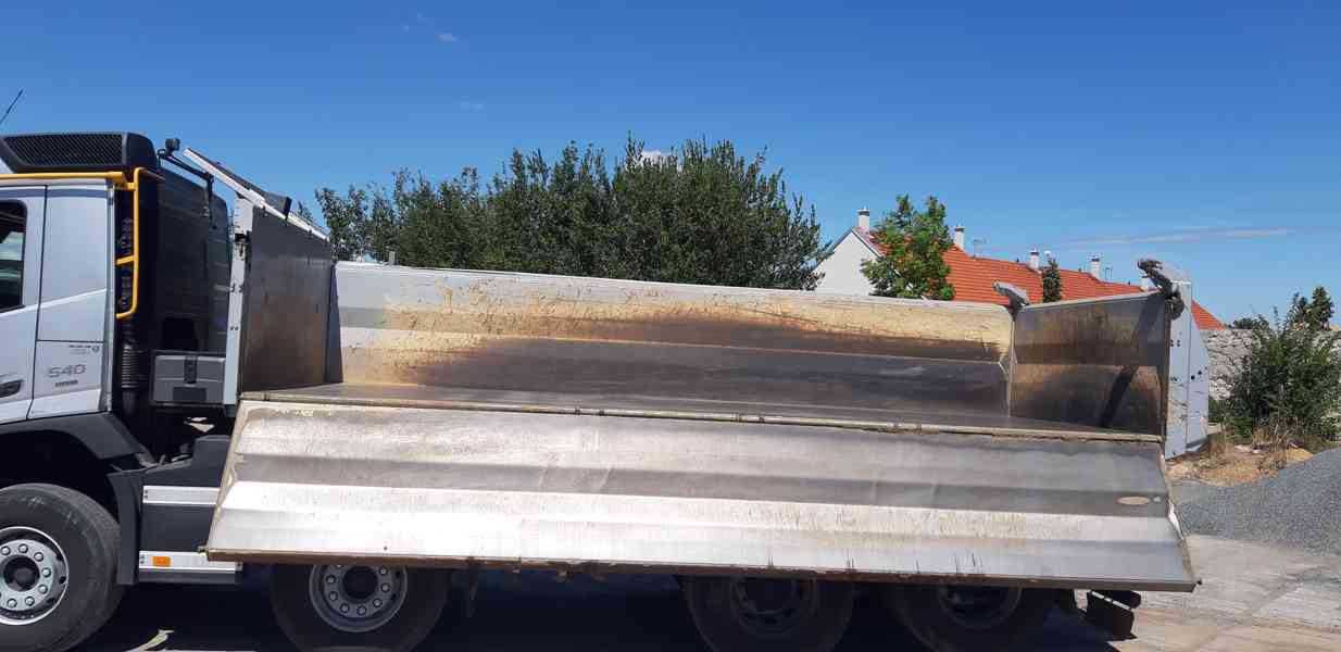 Sklápěč VOLVO FMX 540 8x4 BORDMATIC / TAŽNÉ / 4. ZVEDAČKA - foto 10