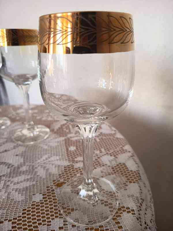 Prodám sadu krásných značkových zlacených skleniček - foto 2