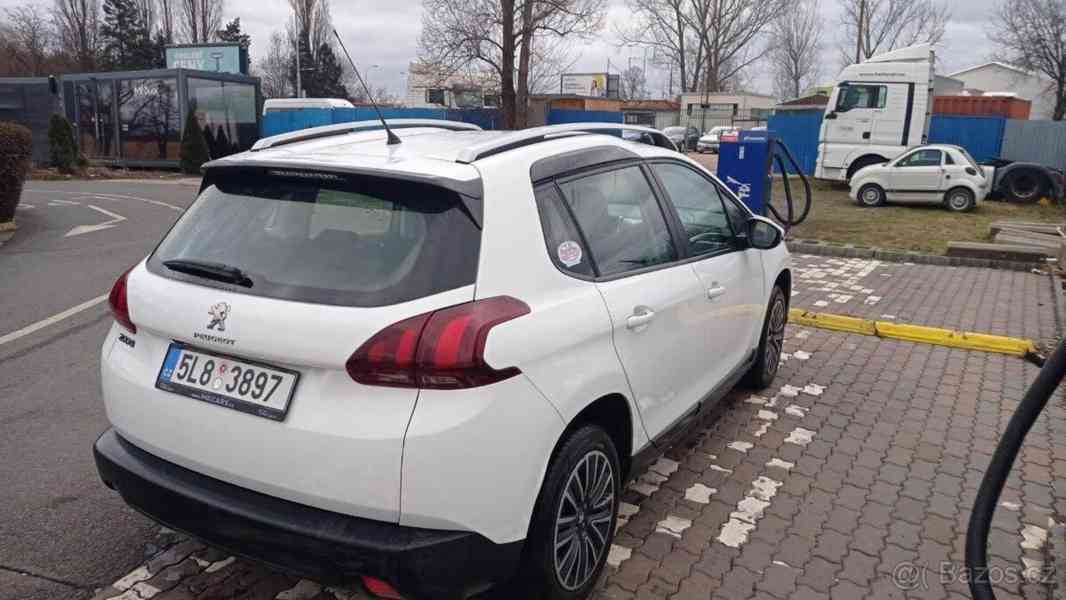 Peugeot 2008 1,2   Peugeot 2008 - foto 3