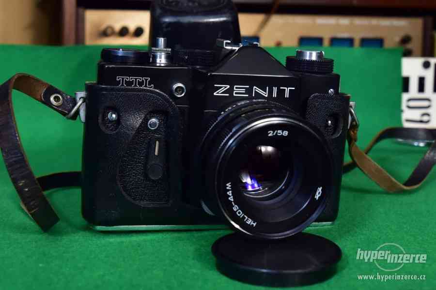 Fotoparát Zenit TTL, objektiv Helios 44-M 2/58 - foto 1