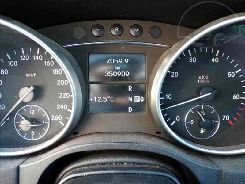 Mercedes-Benz ,V6 3,5 ML 350  4X4,TAŽ.ZAŘ. - foto 6
