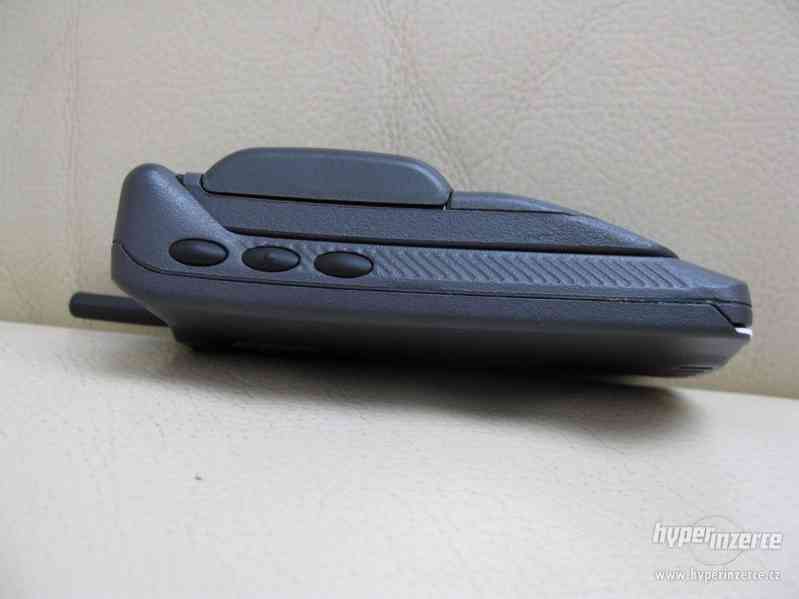 Motorola StarTAC85 - funkční mobilní telefon z r.1995 - foto 7