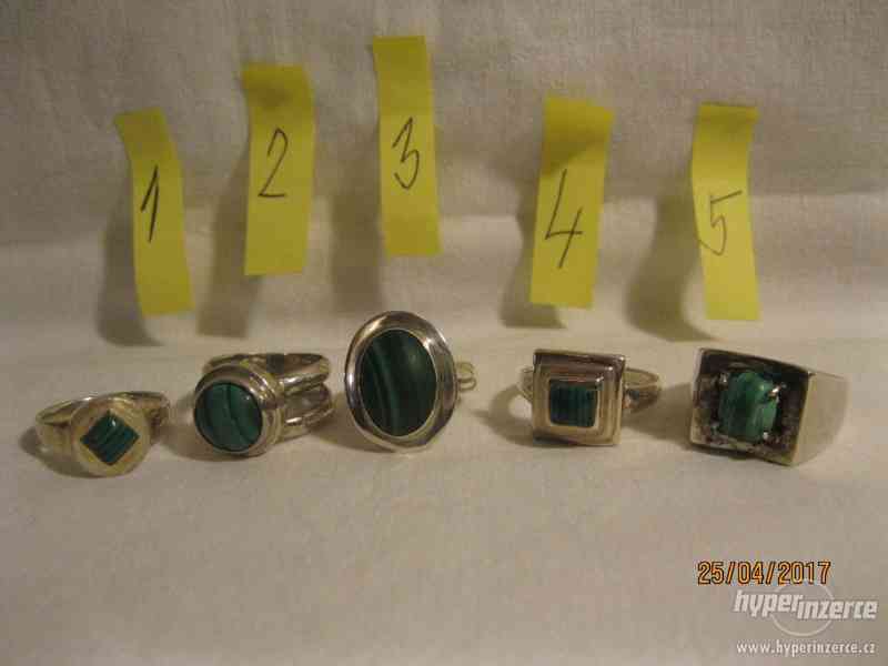 Prsten - stříbro, malachit, vel. 52-59 - foto 1