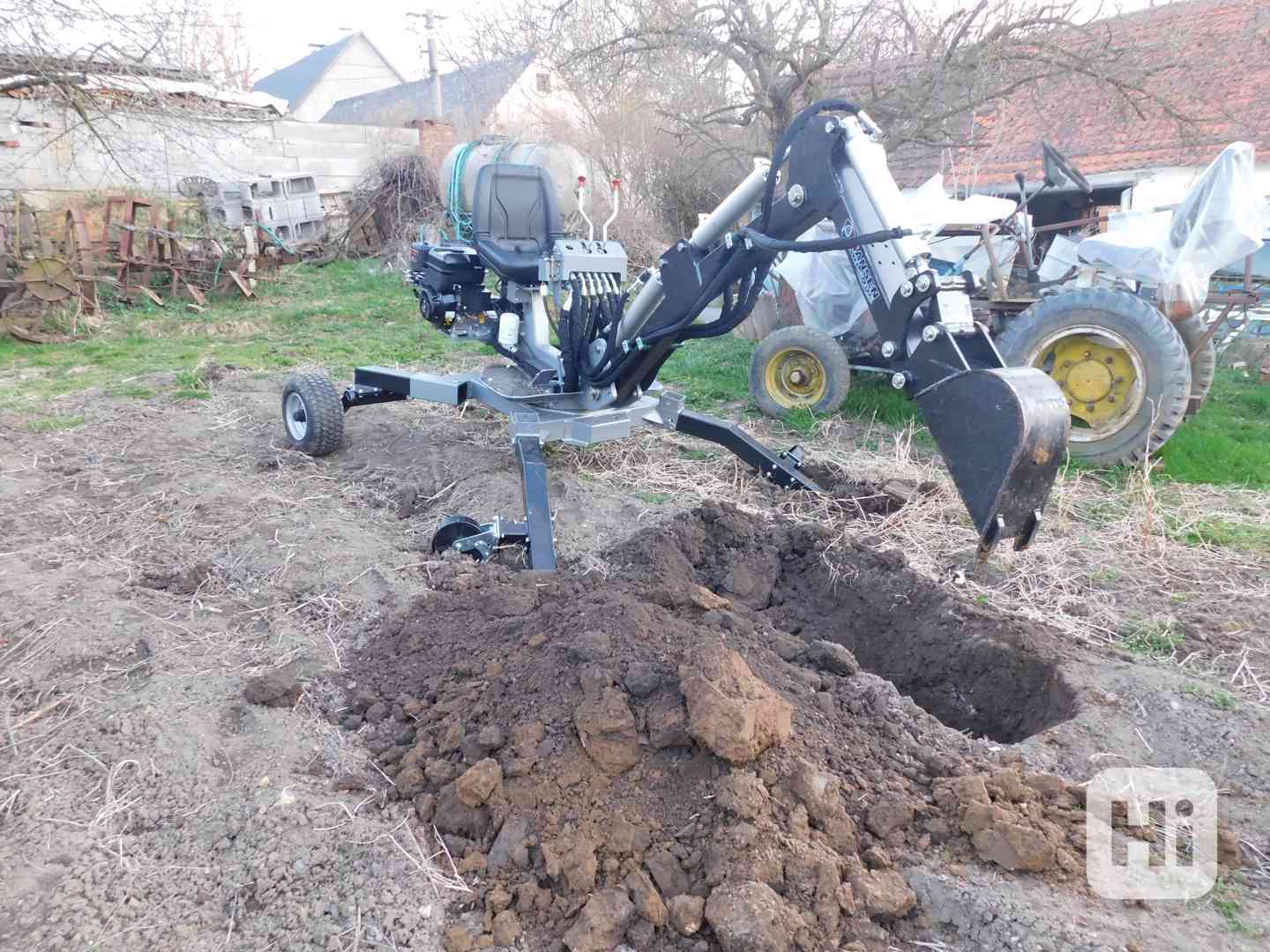 Minibagr Jansen MB-360°  benzínový kráčející bagr nový - foto 1