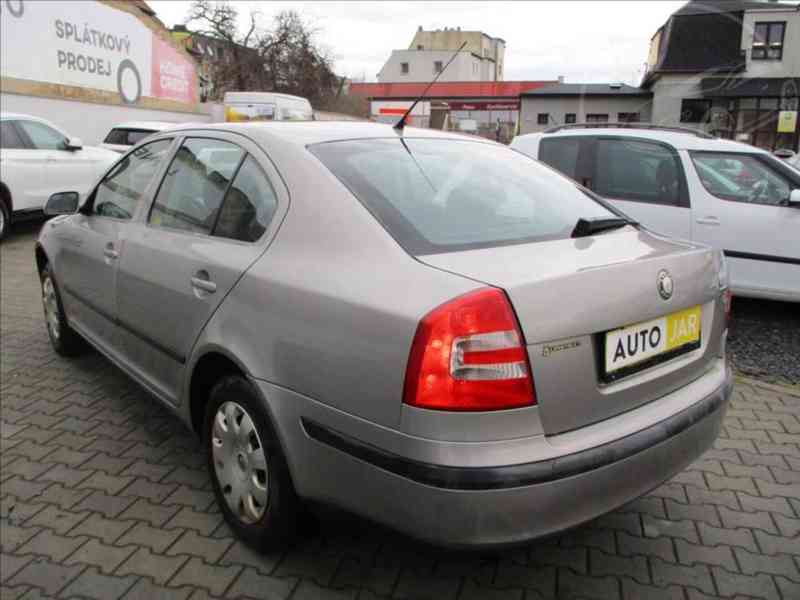 Škoda Octavia 1,6 Ambiente - foto 3