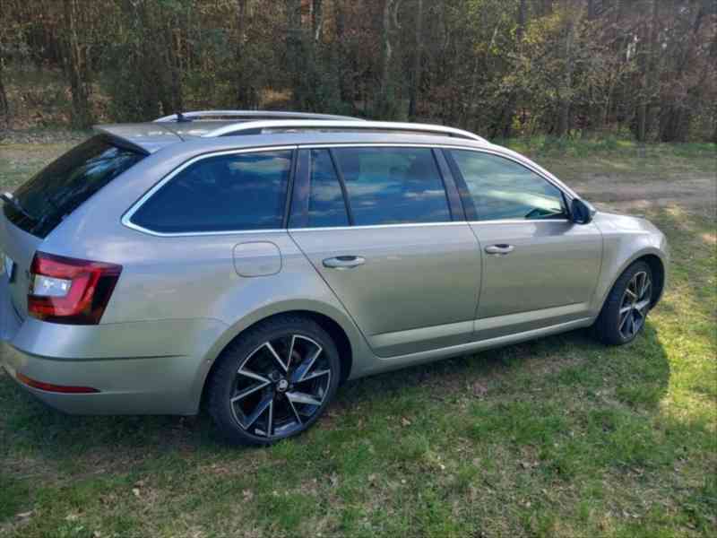 Škoda Octavia 1,6   3 Facelift - foto 7