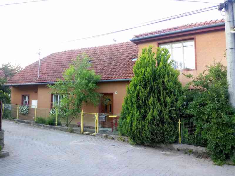 Prodej rodinného domu - foto 2