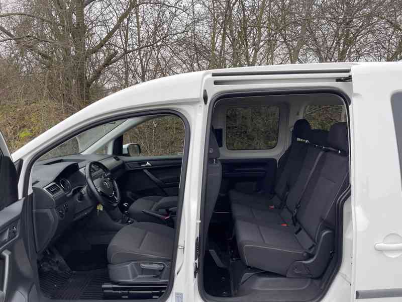 VW Caddy: rampa pro převoz vozíčkáře  - foto 8