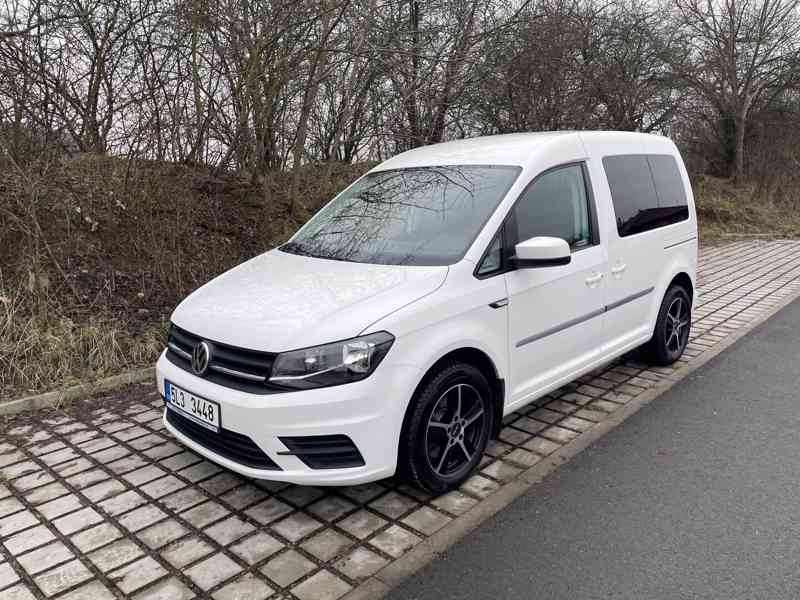 VW Caddy: rampa pro převoz vozíčkáře  - foto 3
